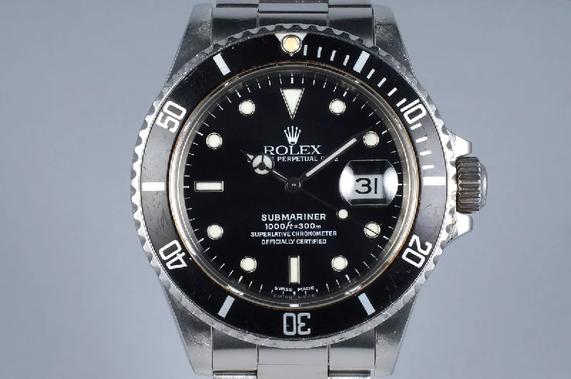 Discover Rolex’s Signature Timepieces –1986 Rolex Submariner 16800 Service Dial