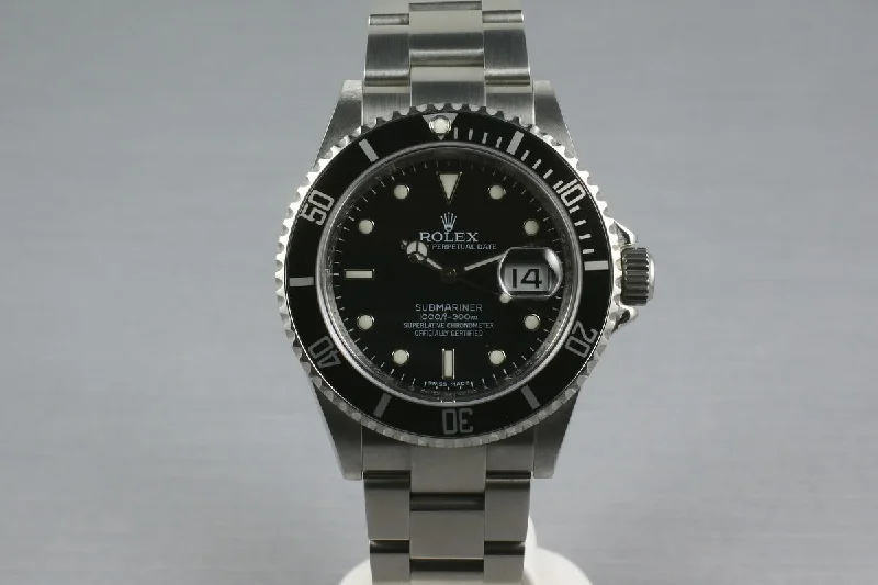 Iconic Rolex Watch Styles –Rolex Submariner 16610