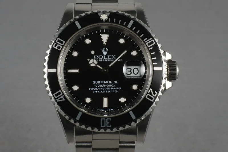 Shop Rare Rolex Models for Your Collection –1995 Rolex Submariner 16610