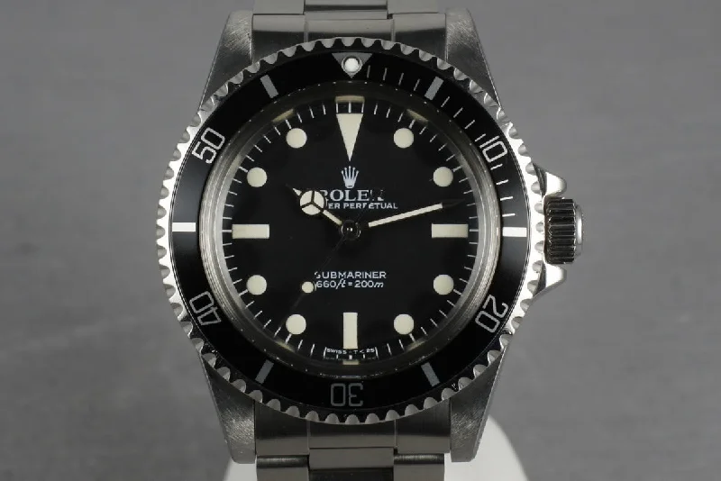 Find Rolex Watches with Timeless Design –1984 Rolex Submariner 5513 with Maxi Mark V Dial with Papers