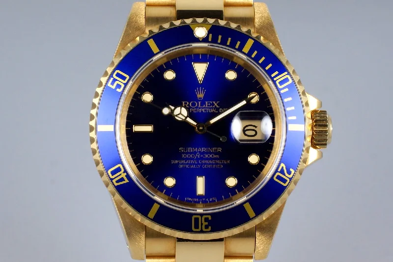 Discover Rolex Watches with Classic Design –1991 Rolex YG Submariner 16618 Blue Dial