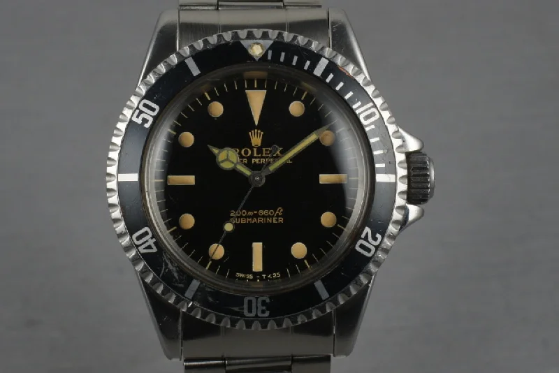 Shop Iconic Rolex Watches Today –Rolex Submariner 5513 with Glossy Gilt Dial