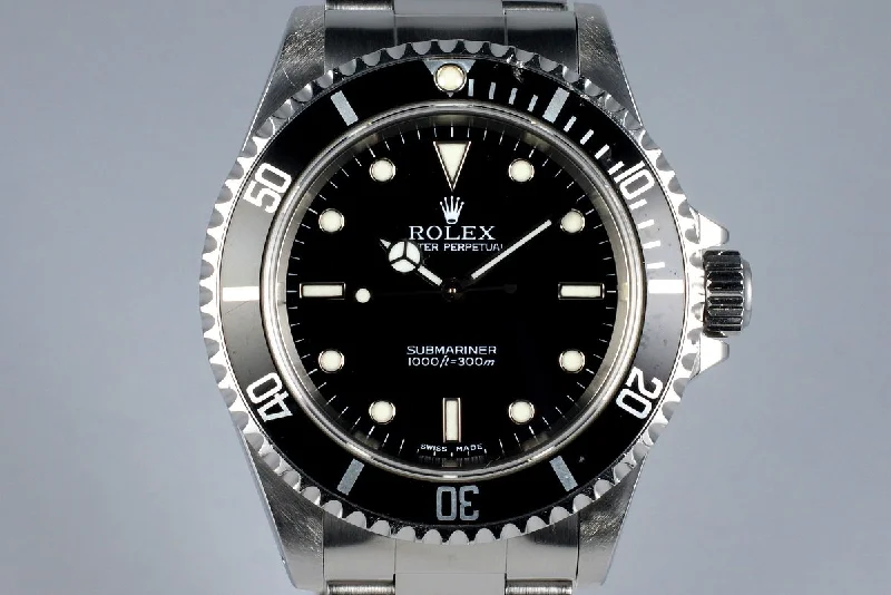 Shop Rare Rolex Timepieces for Ultimate Style –2000 Rolex Submariner 14060M