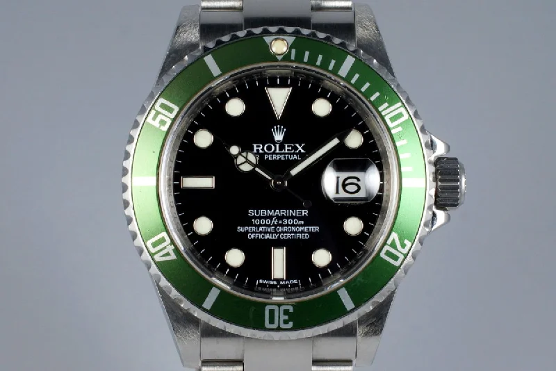 Rolex Watches: Precision Meets Perfection –2007 Rolex Green Submariner 16610V