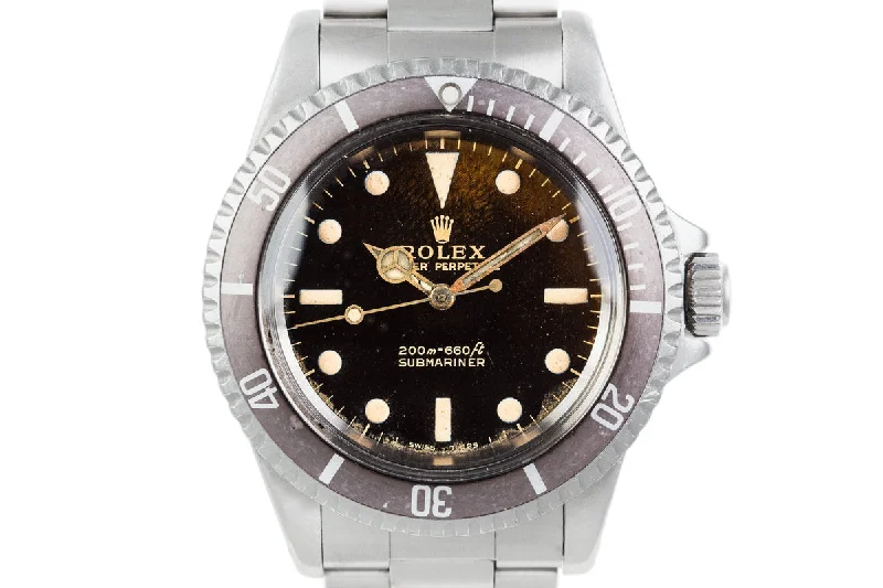 Find Exclusive Rolex Models Online –1965 Rolex Submariner 5513 with Tropical Glossy Gilt Dial