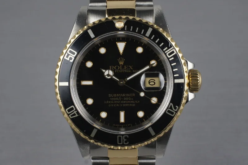 Find Rolex Watches That Will Last a Lifetime –1995 Two Tone Submariner 16613